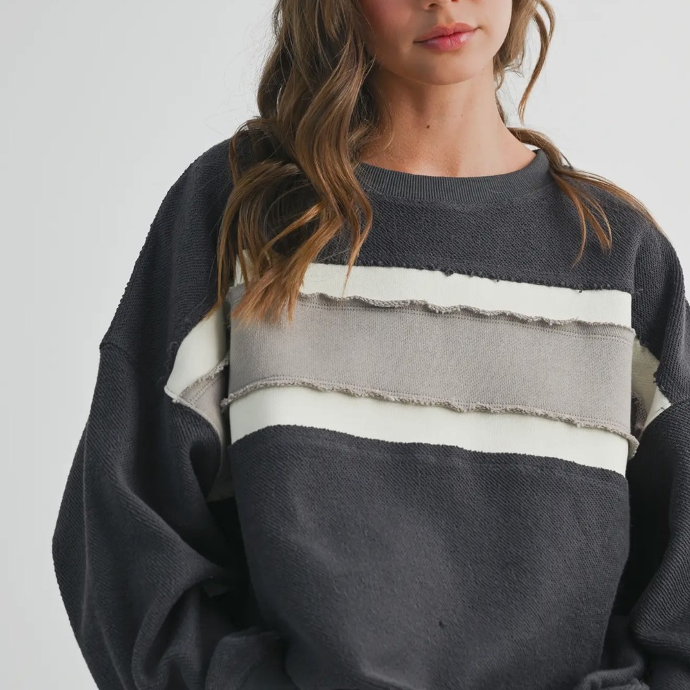 Women's Gray and Cream Sweater
